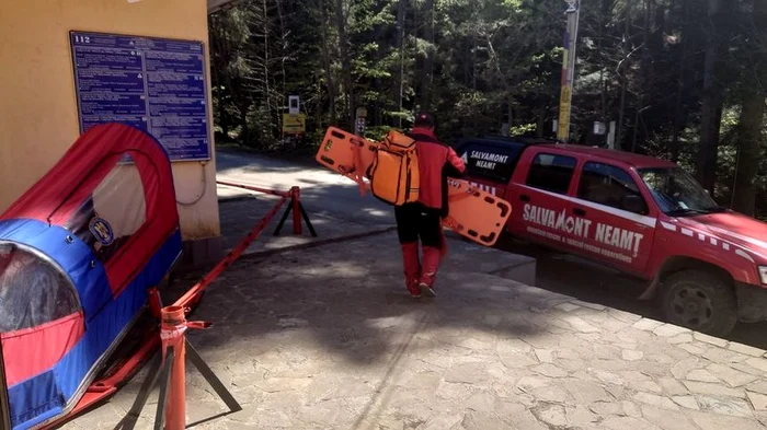 
    Echipajul ajuns la fața locului nu a putut salva viața bărbatului Surrsă foto: ISU Neamț  