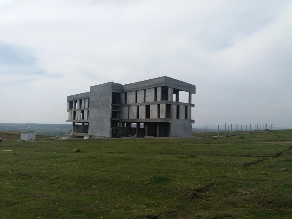 Casa Corpului Didactic Suceava a fost construită în mijlocul pustietăţii. FOTO Dănuţ Zuzeac