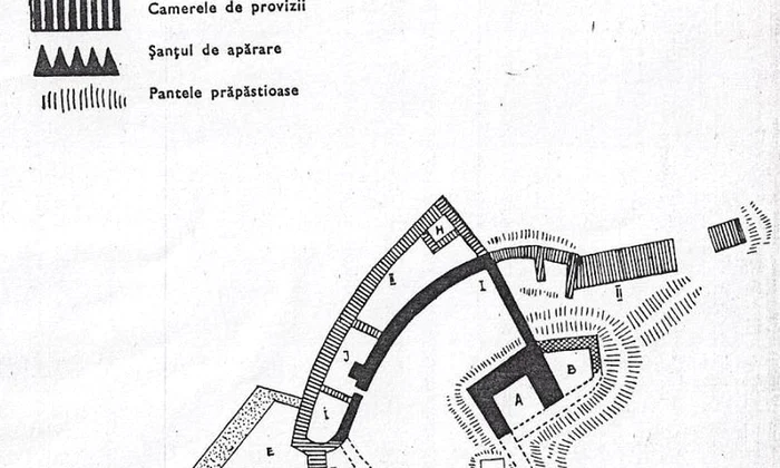 Cetatea medievală de la Tăuți jpeg
