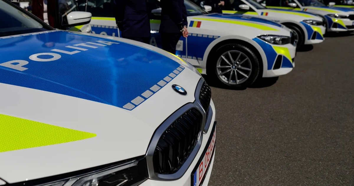 Poliția infirmă că nu mai are bani de combustibili. „Au fost alocate fonduri suficiente către unitățile teritoriale” Poliția infirmă că nu mai are bani de combustibili. „Au fost alocate fonduri suficiente către unitățile teritoriale”