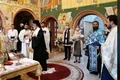 Nicolae al României şi soţia sa (foto stânga), îmbrăcaţi în costume populare jpeg