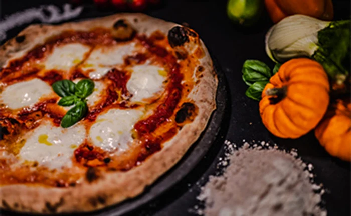 O pizza după care îţi lasă gura apăFoto: Red Pizza Van