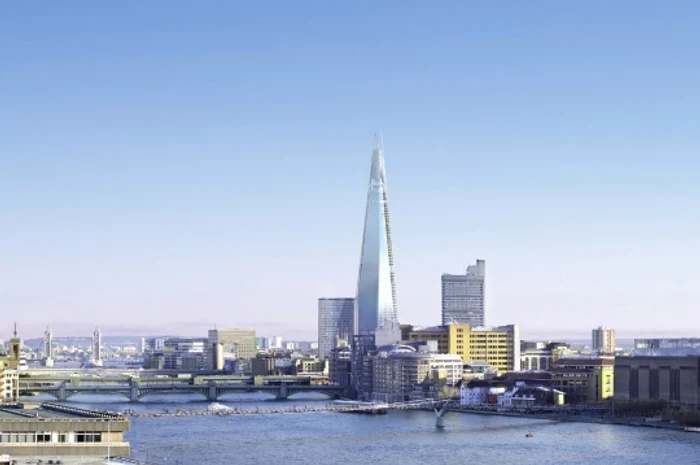 Turnul Shard se află în centrul Londrei