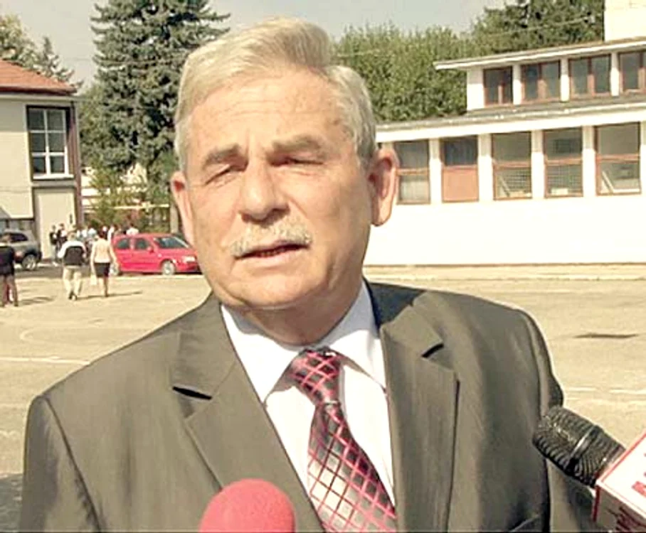 Sindicalistul Florin Dobrescu spune că  CFR a scos din grafic trenurile Intercity  pentru că nu a mai avut vagoane
