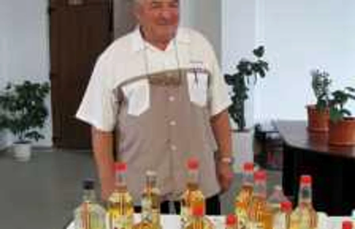 Palinca de Zalău, unul dintre brandurile atât de cunoscute în ţară şi străinătate, nu este „ajutată“ mai deloc de autorităţi 