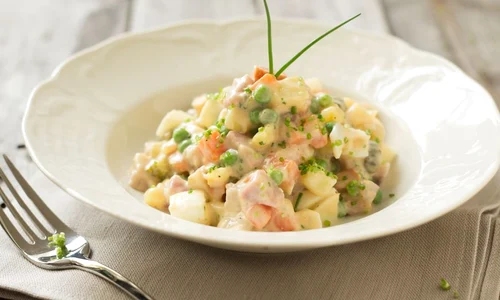 salata ruseasca de hering jpeg