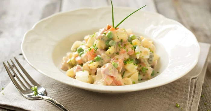 salata ruseasca de hering jpeg