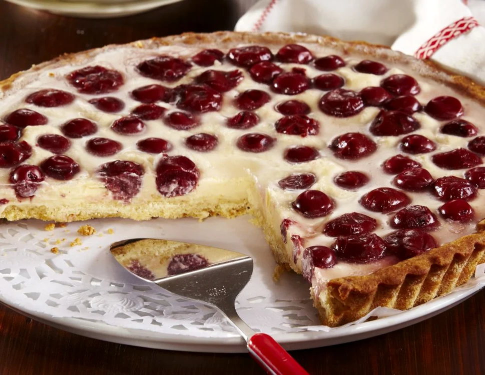 tarta cu vanilie si visine jpeg