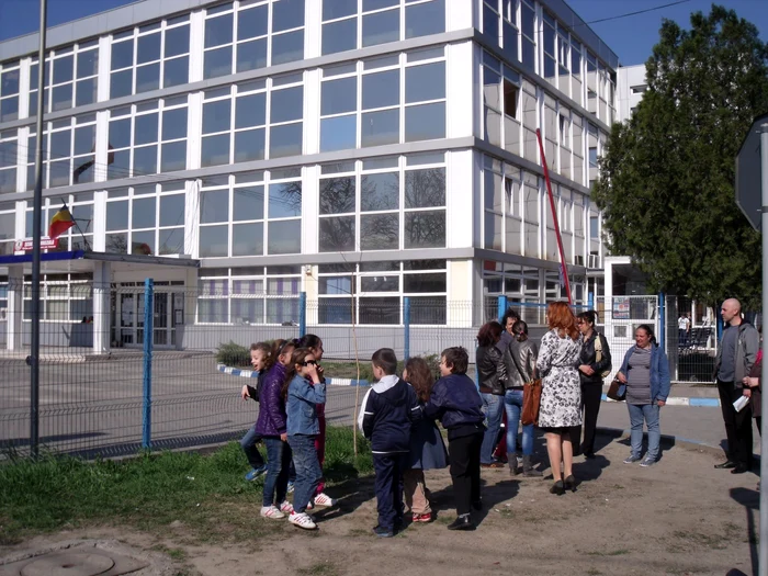 În sediul Universităţii "George Bariţiu" învaţă elevii Şcolii "Ştefan cel Mare"