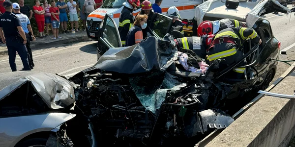 Accident grav pe DN6, Orșova. FOTO Adevărul