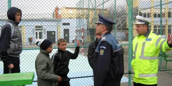 politisti elevi