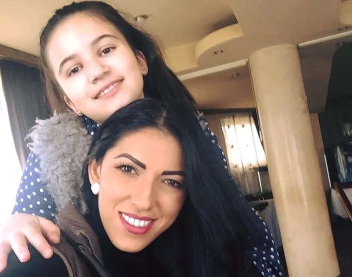 
    Eniko, impreuna cu fiica sa, Alessiafoto: arhiva personala  