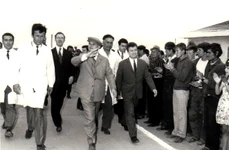 Vizita de lucru a lui Nicolae Ceauşescu în unităţile agricole ale județului Constanţa, la 1 iulie 1972 (© „Fototeca online a comunismului românesc”, cota: 73/1972)