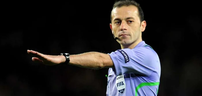 Cüneyt Çakır, arbitrul care va fluiera meciul Schalke - Steaua FOTO trtspor.com.tr