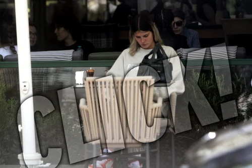 Laura Giurcanu Blitz 6 jpg