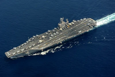 portavionul USS Abraham Lincoln jpg