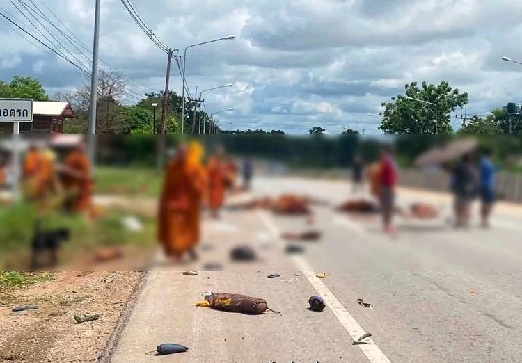 Cadavrele budiștilor după accident