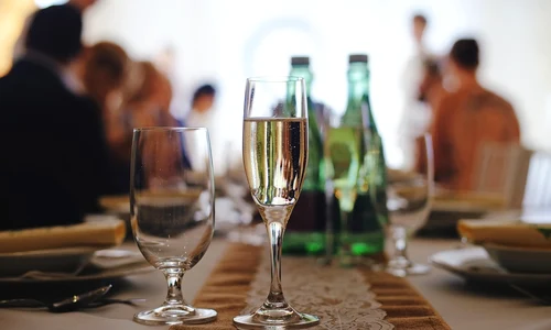 sampanie   celebrare   nunta   foto pixabay jpg
