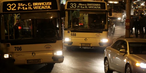 Autobuzele vor circula până la ora 2.00