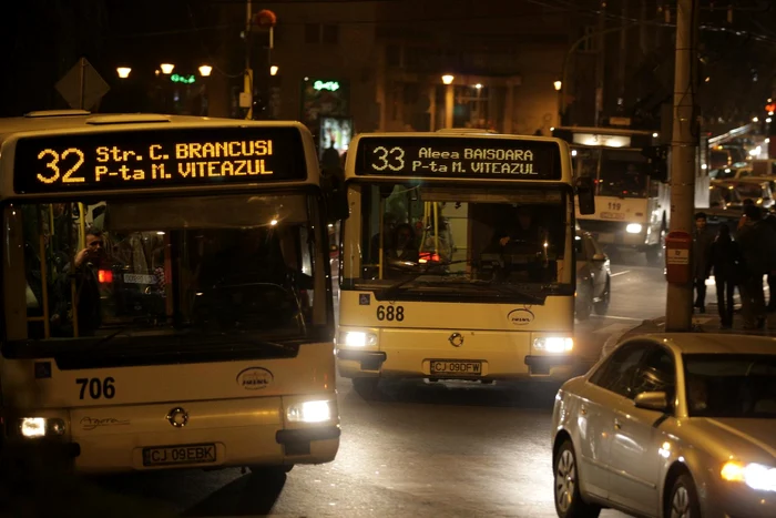 Autobuzele vor circula până la ora 2.00