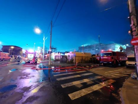 Incendiu depozit Sector 1, București ISU B IF (1) jpeg