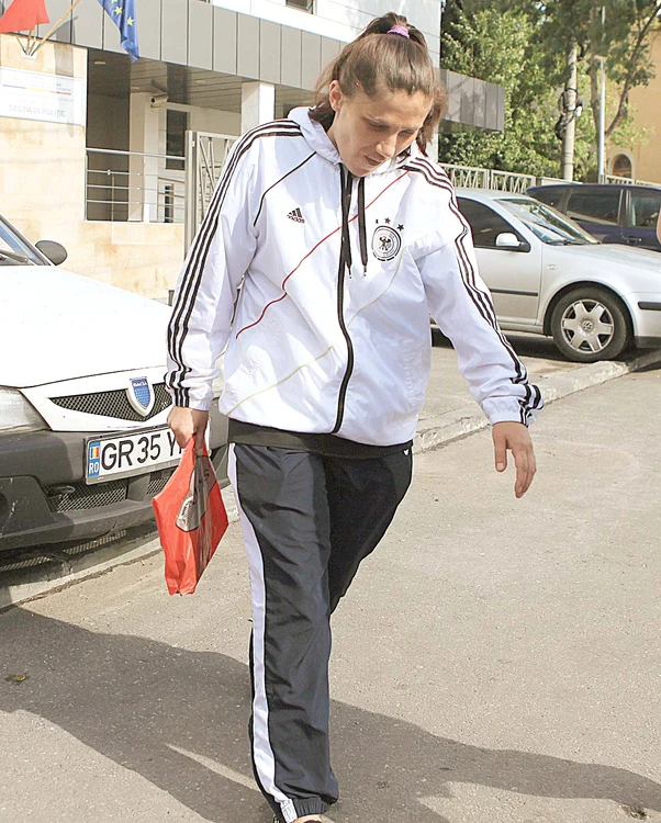 
    Mihaela Boghian  a băgat divorţ şi  a plecat din ţarăFoto: AP  