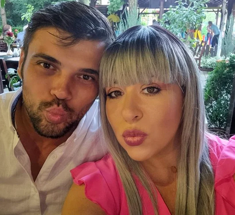 
    Oana Roman și Marius Eliseifoto: Instagram  