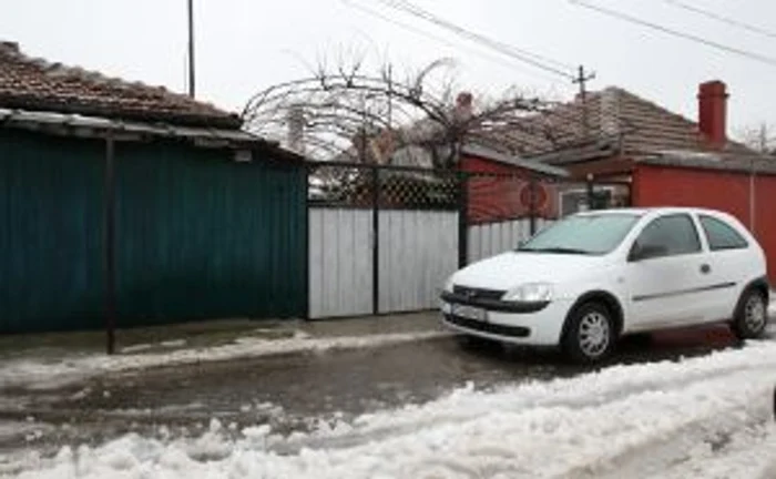 Incendiul s-a declanşat la imobilul din strada Vasile Sassu nr. 55