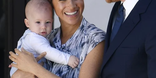 Ducesa Meghan şi prinţul Harry împreuna cu fiul lor Archie se întâlnesc cu arhiepiscopul Desmond Tutu în Cape Town Africa 25 septembrie 2019. FOTO EPA-EFE