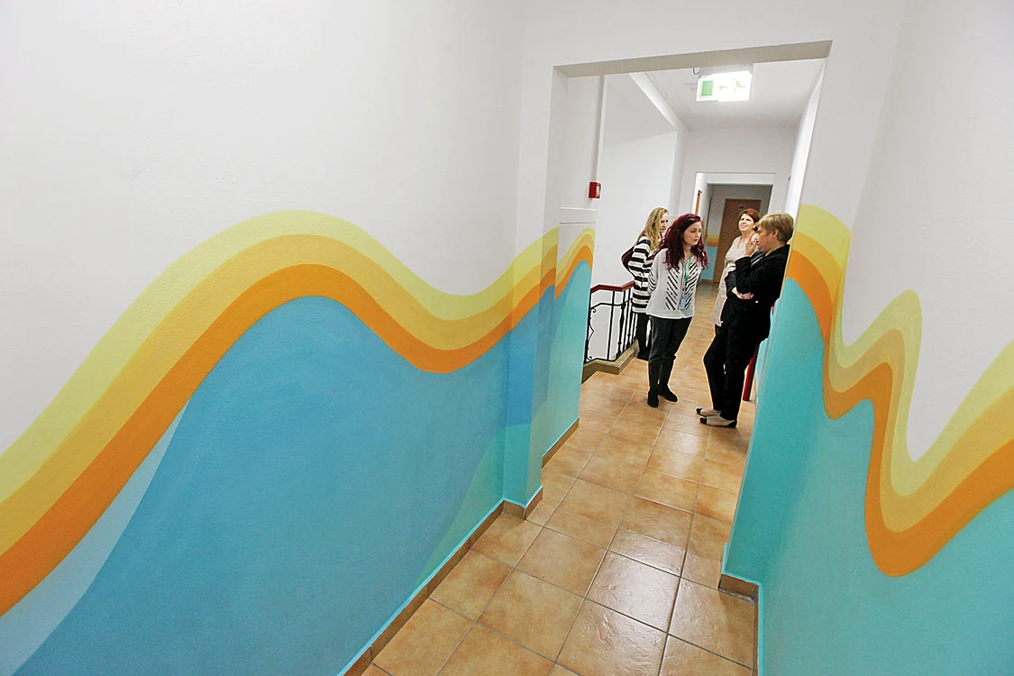 Holurile au fost pictate special