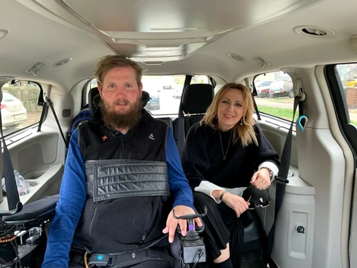 
    Mihai Neșu, un supraviețuitor care acum se axează pe acte de caritatefoto: TVR2  