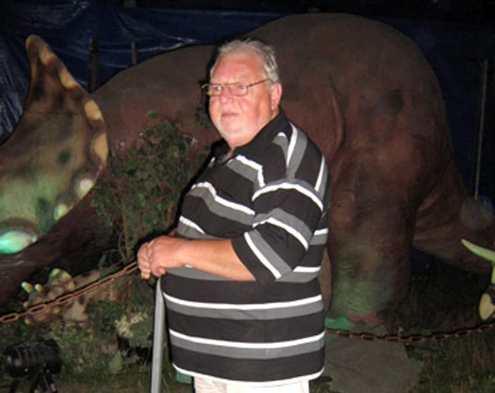 Oradea: PORTRET / Mircea Robu distrează românii cu dinozaurii