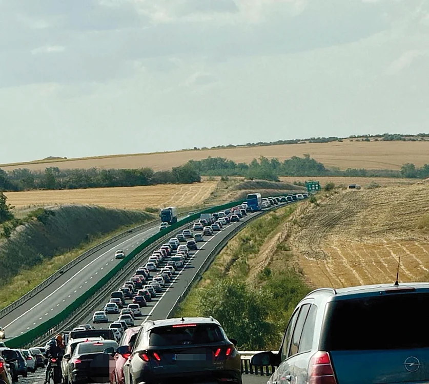 Pe A2 cozile de mașini  au măsurat și  30 de kilometri. Foto: Blitz 
