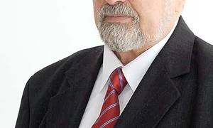 Dan Rujan, reprezentantul Ligii Habitat în sectorul 3 al Capitalei, ne spune cum  să economisim apa, căldura şi gazele jpeg
