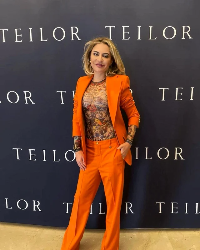 adina buzatu2 jpg