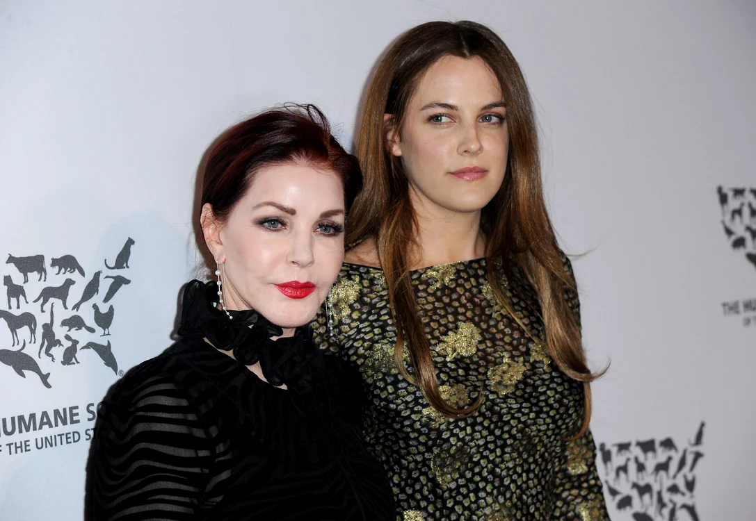 Riley Keough și Priscilla Presley, Getty (1) jpg
