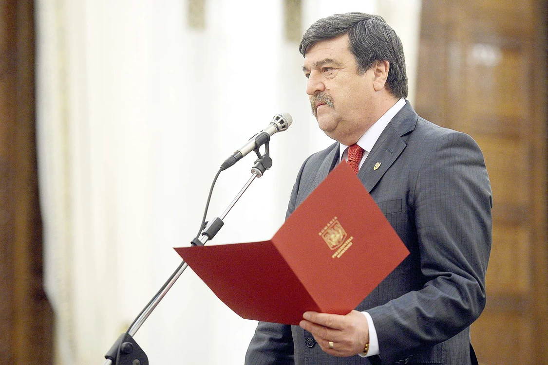 
    Stan MustaţăFoto: Mediafax, gorj-domino.com  