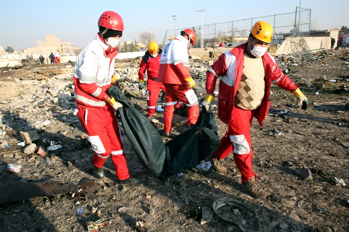 Echipele de salvare iraniene au fost trimise imediat la locul catastrofei