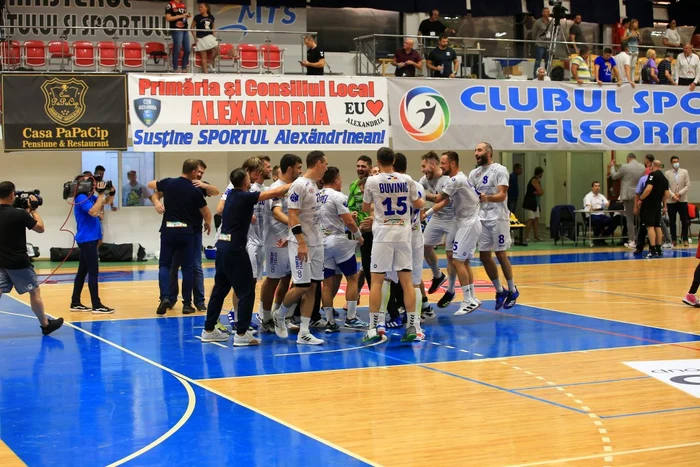 Constănțenii au cîștigat pentru a doua oară Supercupa României la handbalFoto: sportpictures.eu