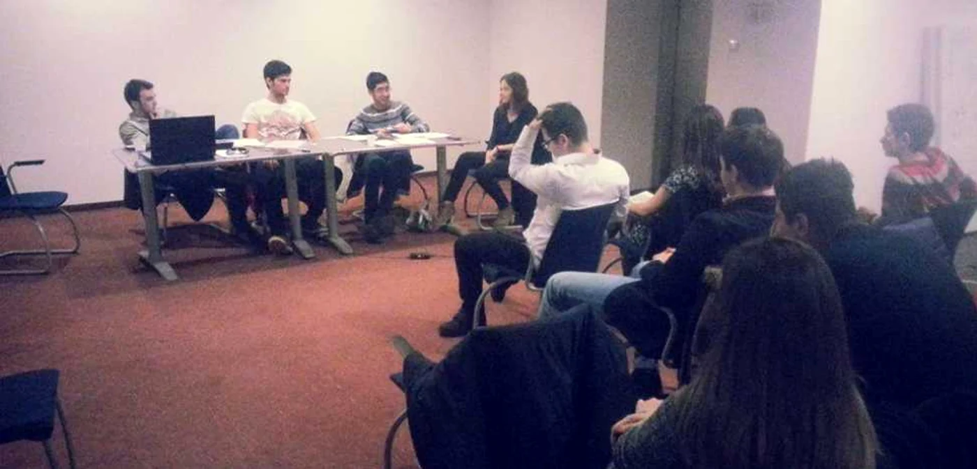 Asociaţia Elevilor din Constanţa, în reuniune de lucru Foto AEC