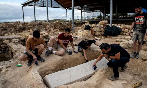 Sarcofag din perioada vizigotă, descoperit în Spania jpeg
