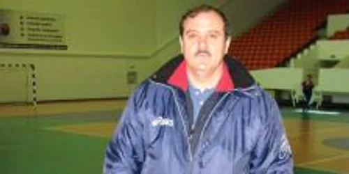 Aurel Ioniţă a fost demis după prima victorie în prima ligă voleibalistică.