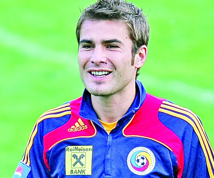 
    «Mutu n-are ce să le dea  celor de la Chelsea!»  