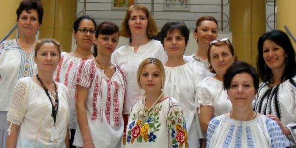 Ia este simbolul portului popular românesc. FOTOArhivă.
