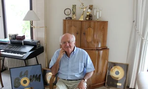 "Nu am crezut niciodată în artistul care compune pentru el" Vladimir COSMA jpeg
