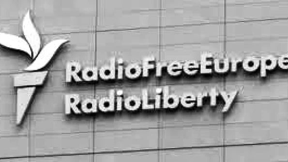 Interviu eveniment cu Nicolae Stroescu Stînişoară Adevărul despre reţeaua de colaboratori a Radio Europa Liberă (III) jpeg