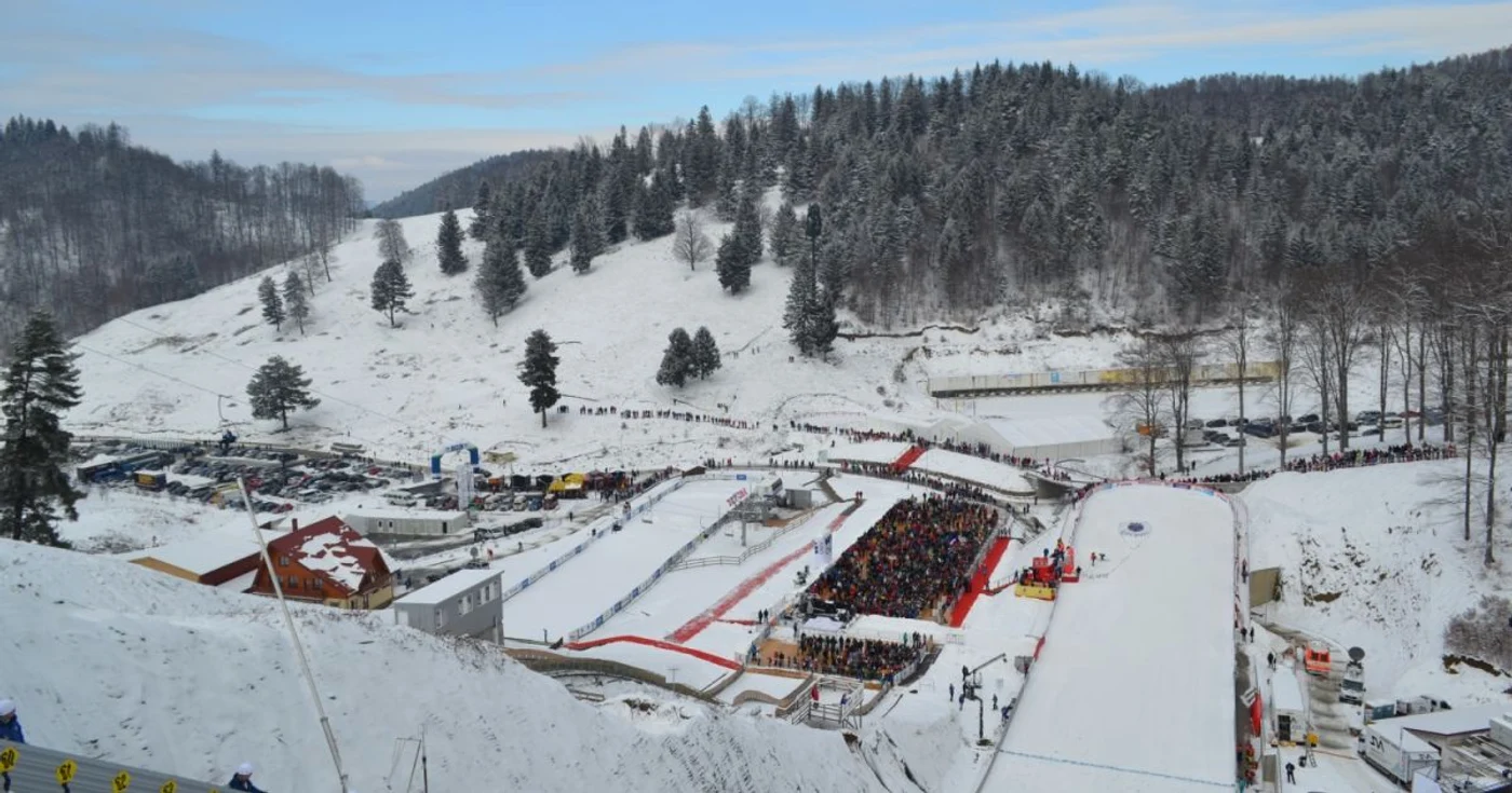 Baza de sărituri cu schiurile de la Râşnov este unică în România. FOTOSimona Suciu