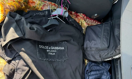 Cămășile cu camere folosite la examene FOTO Parchetul Tribunalului București