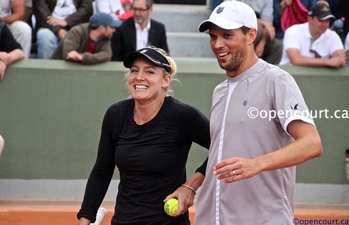 Bethanie Mattek-Sands şi Mike Bryan