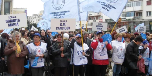 Profesorii sunt nemulțumiți de salarii